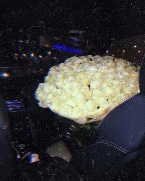 И если бы только при каждой мысли о тебе вырастал бы цветок, я мог бы бродить по своему саду вечно.