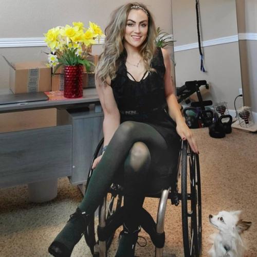 Тиффани адамс такая умница. 02