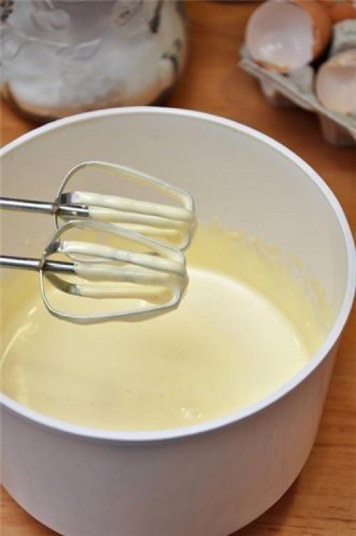 Шоколадный торт с мятно - сливочным кремом. 01