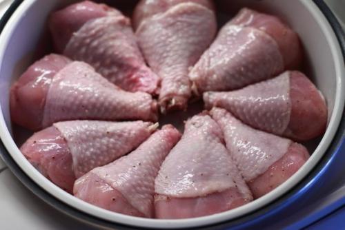 Глазированные куриные голени и жареный рис с яйцом по-кантонски. 01 Глазированные куриные голени и жареный рис с яйцом по-кантонски. 01