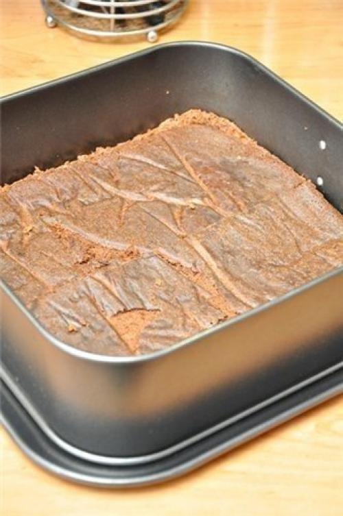 Шоколадный торт с мятно - сливочным кремом. 08