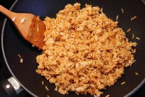 Глазированные куриные голени и жареный рис с яйцом по-кантонски. 08 Глазированные куриные голени и жареный рис с яйцом по-кантонски. 08