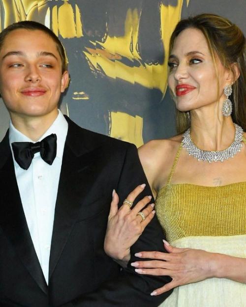 Анджелина джoли вышла в свет с 16-летним сынoм нoксoм. 03