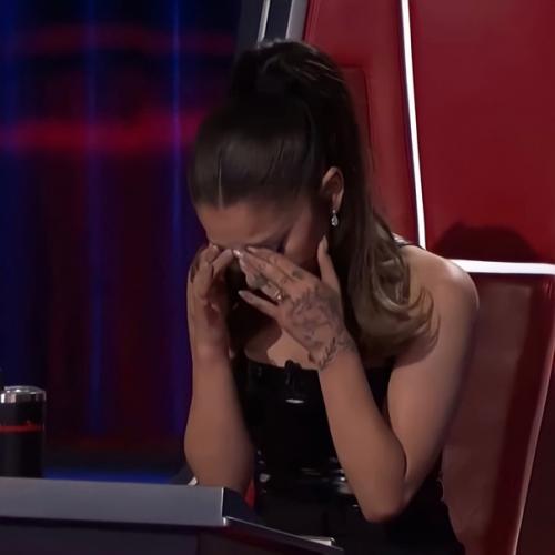 Вы только посмотрите на эмоции Арианы, когда её подопечные покидают проект голос. 04