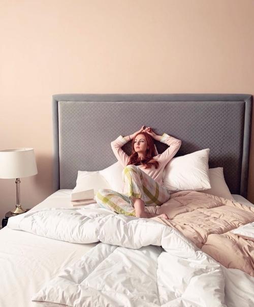 Экс - Татушка лена катина рассказала, что после шоу Звезды в Африке у нее начались панические атаки. 01