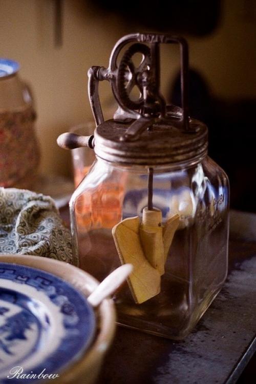 Что бы ни было у человека в течение дня, когда он входит в свой дом, он должен попасть в атмосферу любви и добра. 05