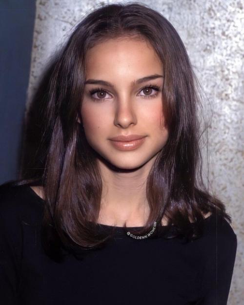 Нежная и такая красивая актриса израильского происхождения Натали портман в юности. 01