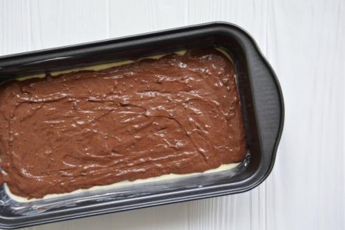 Ванильный кекс с влажной шоколадной начинкой. 07