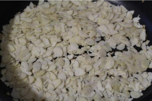 Яблочно - творожный пирог с шоколадом. 05