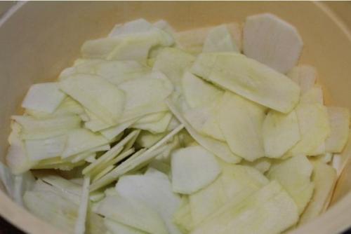 Яблочно - творожный пирог с шоколадом. 03