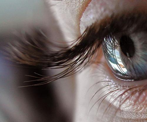 Народный рецепт для роста и укрепления ресниц. 

