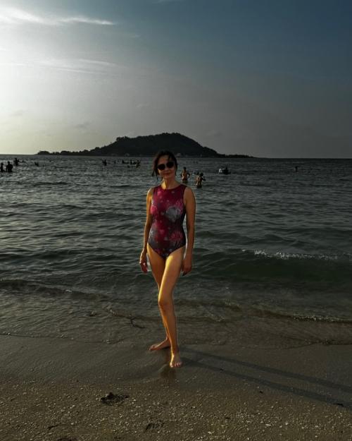 52-Летняя Дарья повереннова поделилась фотографией в нижнем белье. 08