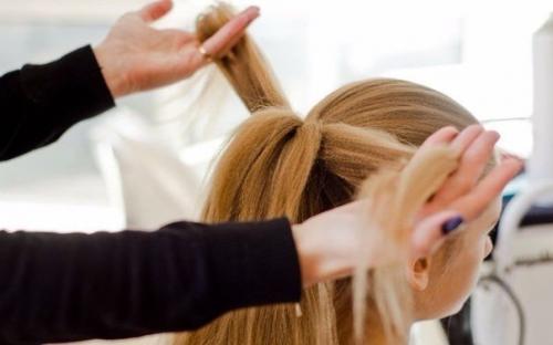 Коса, как у принцессы жасмин из популярного мультфильма Аладдин, - прекрасное решение для обладательниц длинных волос? 06