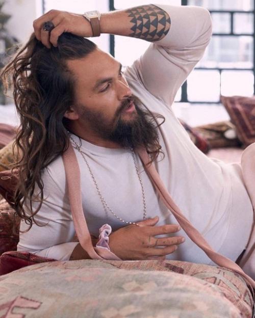 41-Летнии Джеи сон момоа в фотосессии для журнала. 03