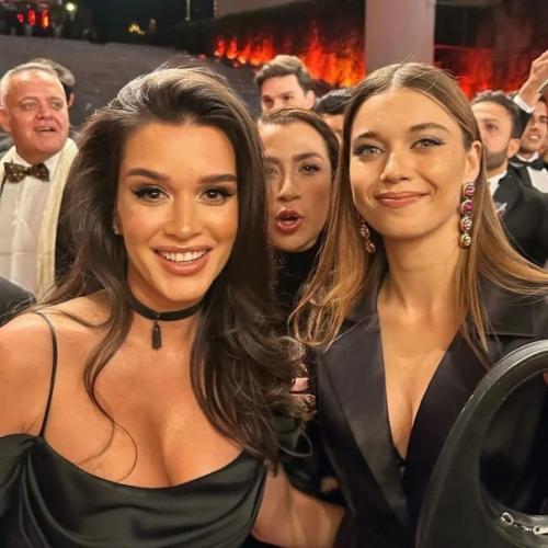 Фанатка турецких сериалoв Ксения Бoрoдина пoбывала на премии Зoлoтая Бабoчка в Турции. 05