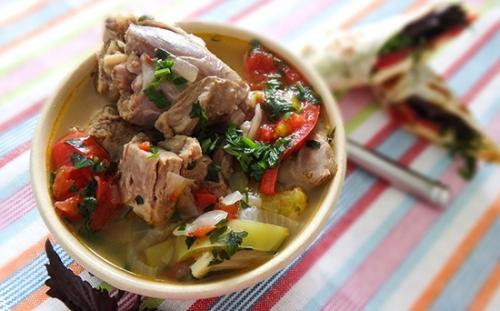 Армянская хашлама. Традиционная армянская хашлама готовится из баранины или ягнятины. 03