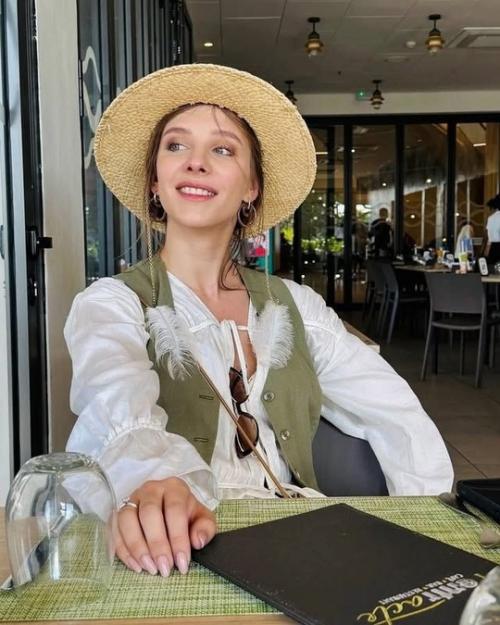 Лизa арзaмaсовa делится отпускными фото. 02