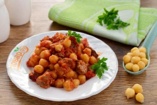 Нут с говядиной и овощам. Нут с говядиной и овощам.