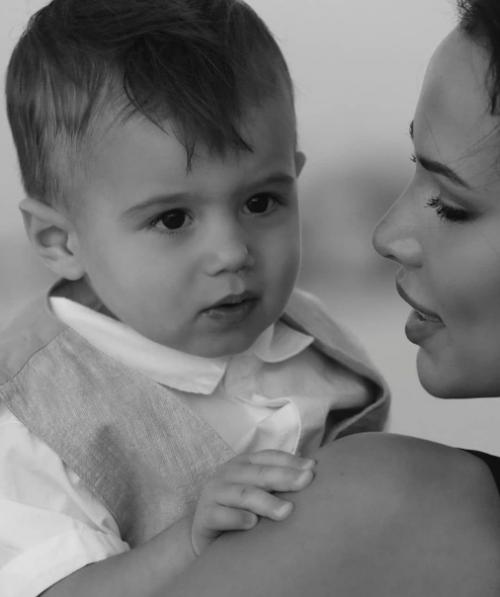 Фото Анастасии Решетовой и Тимати на отдыхе с сыном Ратмиром в Дубае. 03