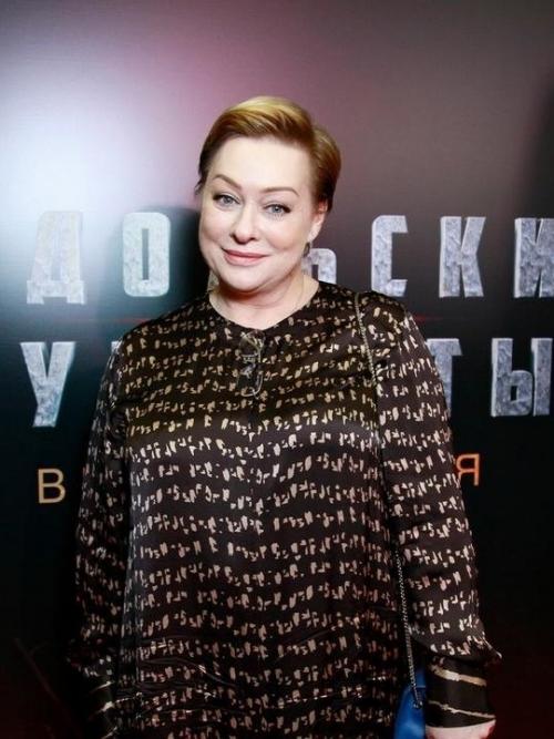 Народная артистка Мария Аронова рассказала, что в молодости сильно переживала из-за своей внешности. 01