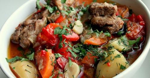 Армянская хашлама. Традиционная армянская хашлама готовится из баранины или ягнятины. 04