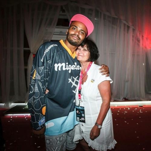 Хореограф Мигель показал, что Вытворяла мать в день своего 80-летия: я в шоке. 01