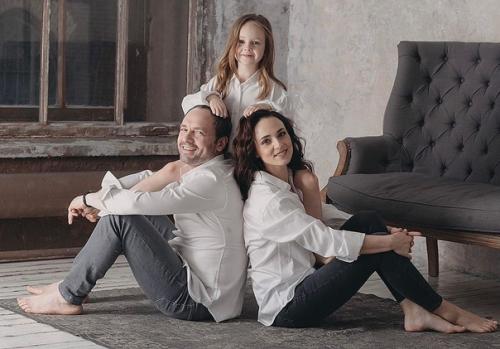 Анна снаткина с мужем и детьми. 04