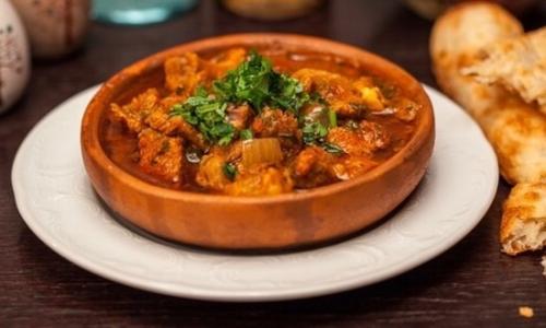 Армянская хашлама. Традиционная армянская хашлама готовится из баранины или ягнятины. 02