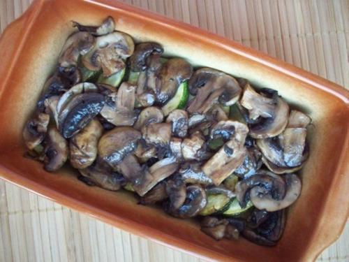Кабачки, запеченные с шампиньонами и помидорами под сыром. 04 Кабачки, запеченные с шампиньонами и помидорами под сыром. 04