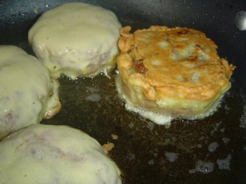 Зразы с сырной начинкой. 07