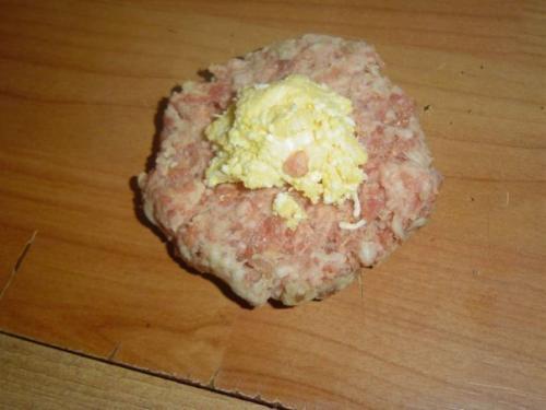 Зразы с сырной начинкой. 04