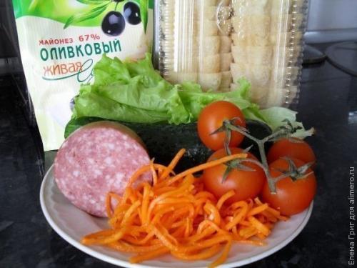 Тарталетки с корейской морковью и салями. 01