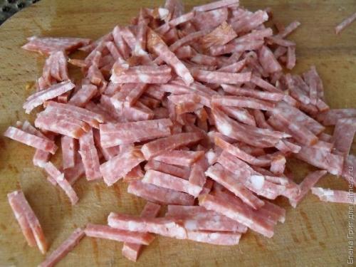 Тарталетки с корейской морковью и салями. 05