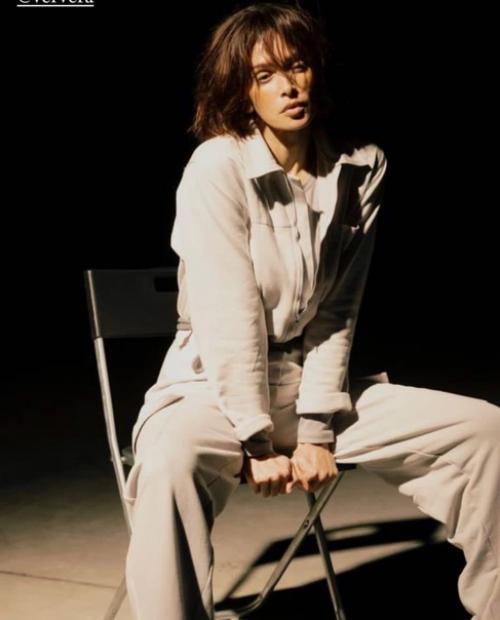 Ну прям бунтарка: Вера Брежнева кардинально сменила имидж. 01