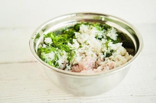 Рыбные тефтели. Благодаря кабачку, добавленному к рыбному фаршу, тефтели получаются необыкновенно нежными. 04 Рыбные тефтели. Благодаря кабачку, добавленному к рыбному фаршу, тефтели получаются необыкновенно нежными. 04