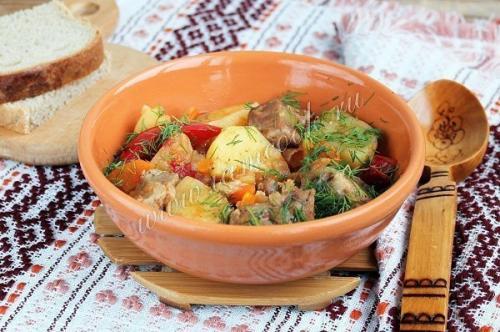 Жаркое в мультиварке.  Ингредиенты: