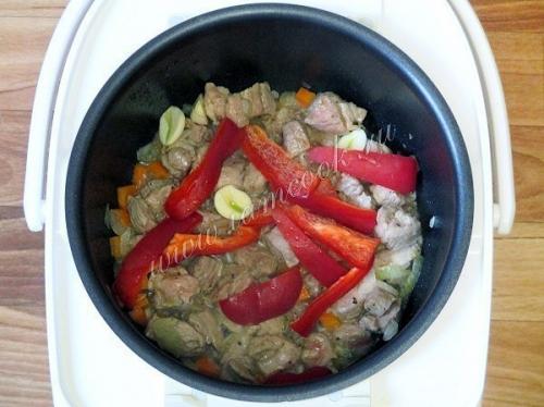 Жаркое в мультиварке.  Ингредиенты: 05