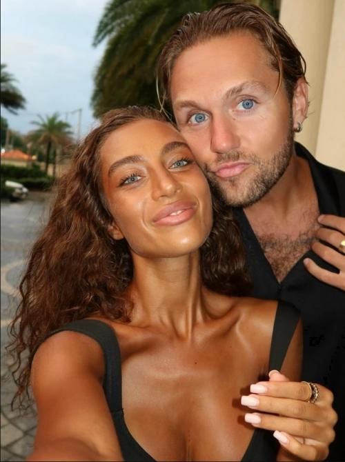 Жена Влада соколовского жестко ответила подписчикам, подозревающим её в анорексии.  