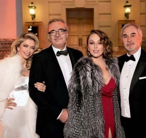 Лободе и монатику запретили въезд в Россию, а вот семейство Меладзе этой участи избежало. 02