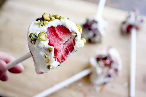 Фитнес - конфеты.  Ешь и не бойся поправиться.

