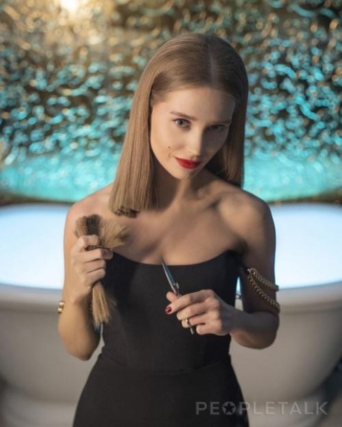 Кристина асмус волосы прямо в кадре фотосессии для Peopletalk отстригал. 03