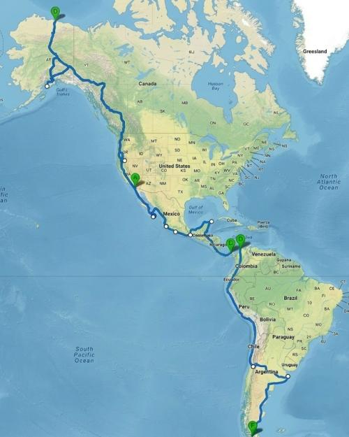 Самая протяжённая автомобильная трасса на планете - это панамериканское шоссе. 

