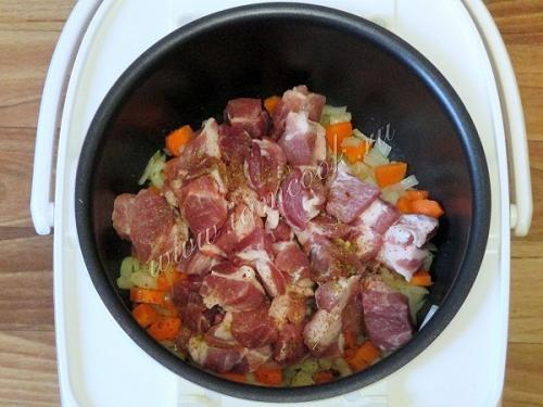 Жаркое в мультиварке.  Ингредиенты: 04