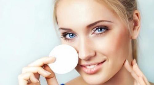 Эффект от маски: убирает покраснения, делает кожу мягкой и гладкой. 

