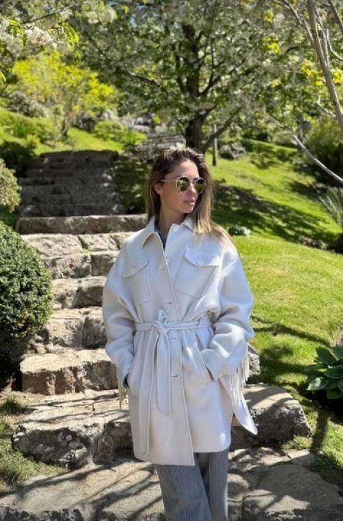 Семейные каникулы после помолвки: Агата муцениеце и Пётр дранга отдыхают с дочерью Мией. 01 Семейные каникулы после помолвки: Агата муцениеце и Пётр дранга отдыхают с дочерью Мией. 01