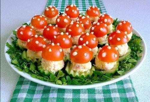 Закуска Мухомор.  На 30 оригинальных мухоморчиков нам потребуются следующие ингредиенты: