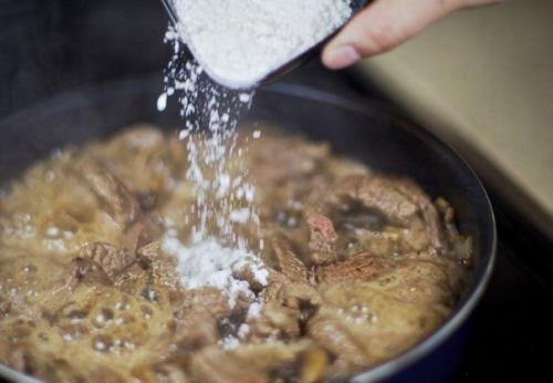 Бефстроганов с грибами и сливками. 06 Бефстроганов с грибами и сливками. 06