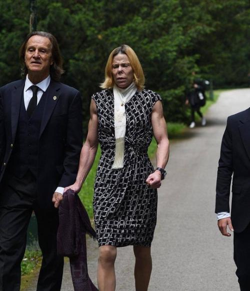 Княгиня Болгарии калина накачала бицепсы, чтобы отвлечь от лица Вурдалака. 01