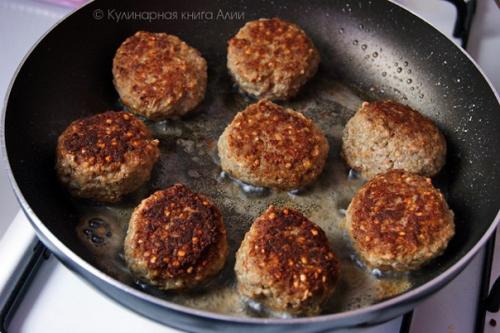 Тефтели с гречневой крупой. 04 Тефтели с гречневой крупой. 04