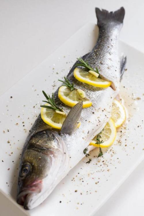 Сибас, запеченный с помидорами и чесноком. 02 Сибас, запеченный с помидорами и чесноком. 02